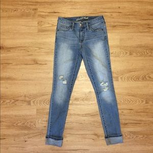 EUC Universal Thread Skinny Jeans